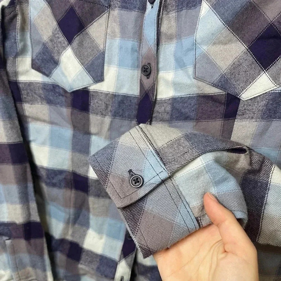 ☀️Columbia Long Sleeve Button Up - Picture 5 of 6